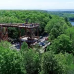 Hilton se asocia con Tesla para instalar miles de cargadores de vehículos en los hoteles »