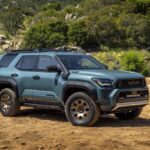 ¿Qué autos los famosos de Hollywood están comprando en el 2025? »